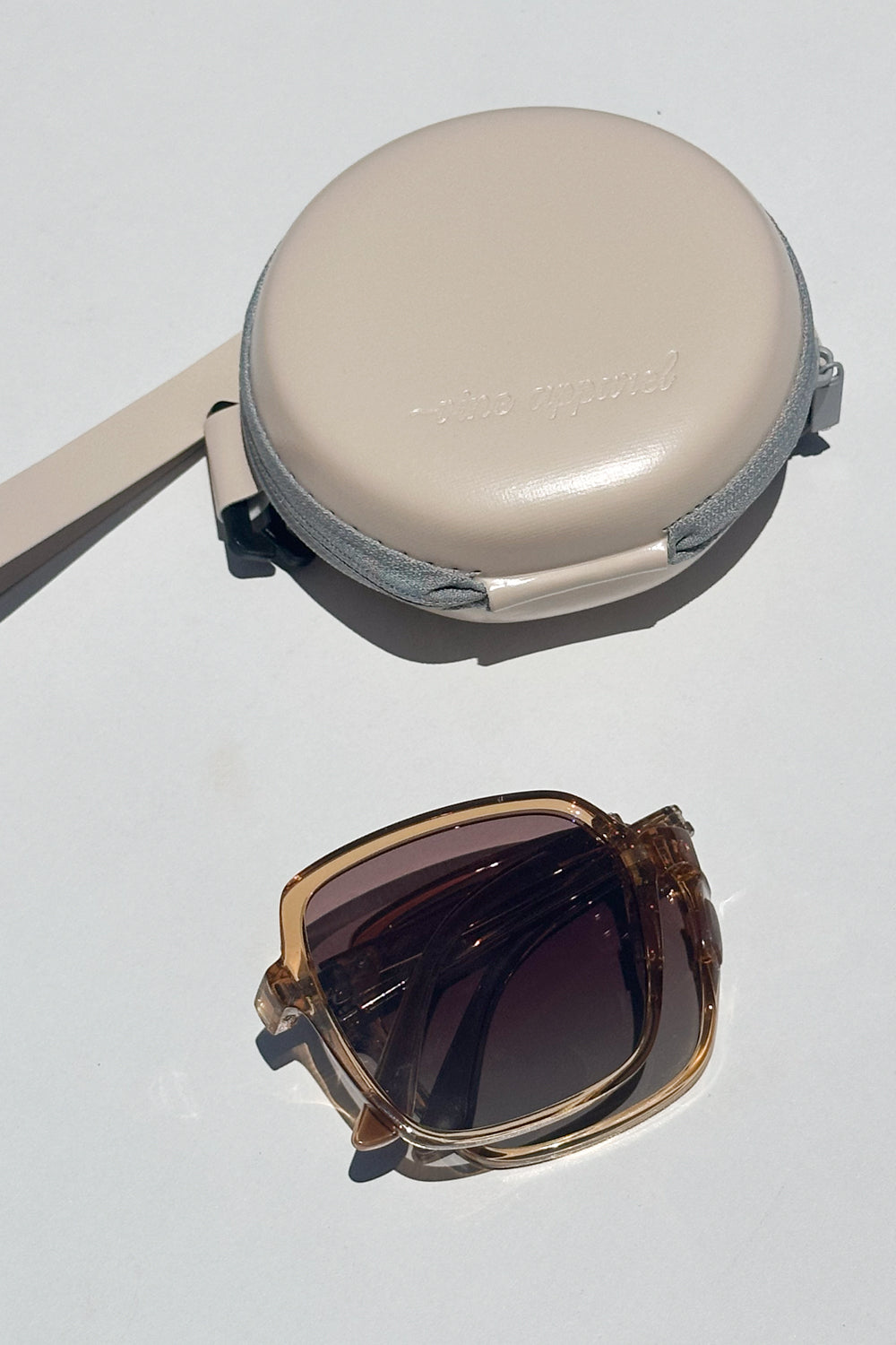 The Squared Foldie Sunglasses - Golden Ombre